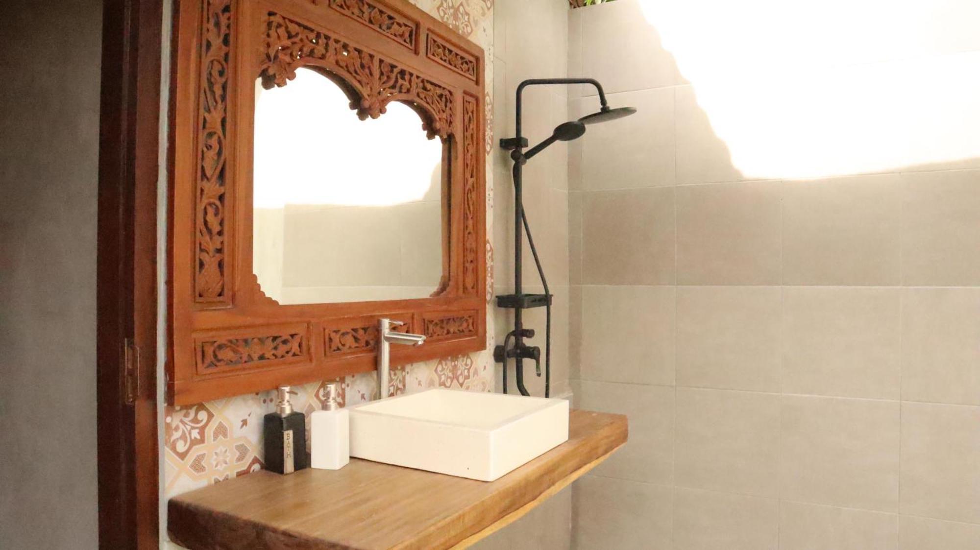 Pranajaya Oasis Villa Теджакула Екстериор снимка