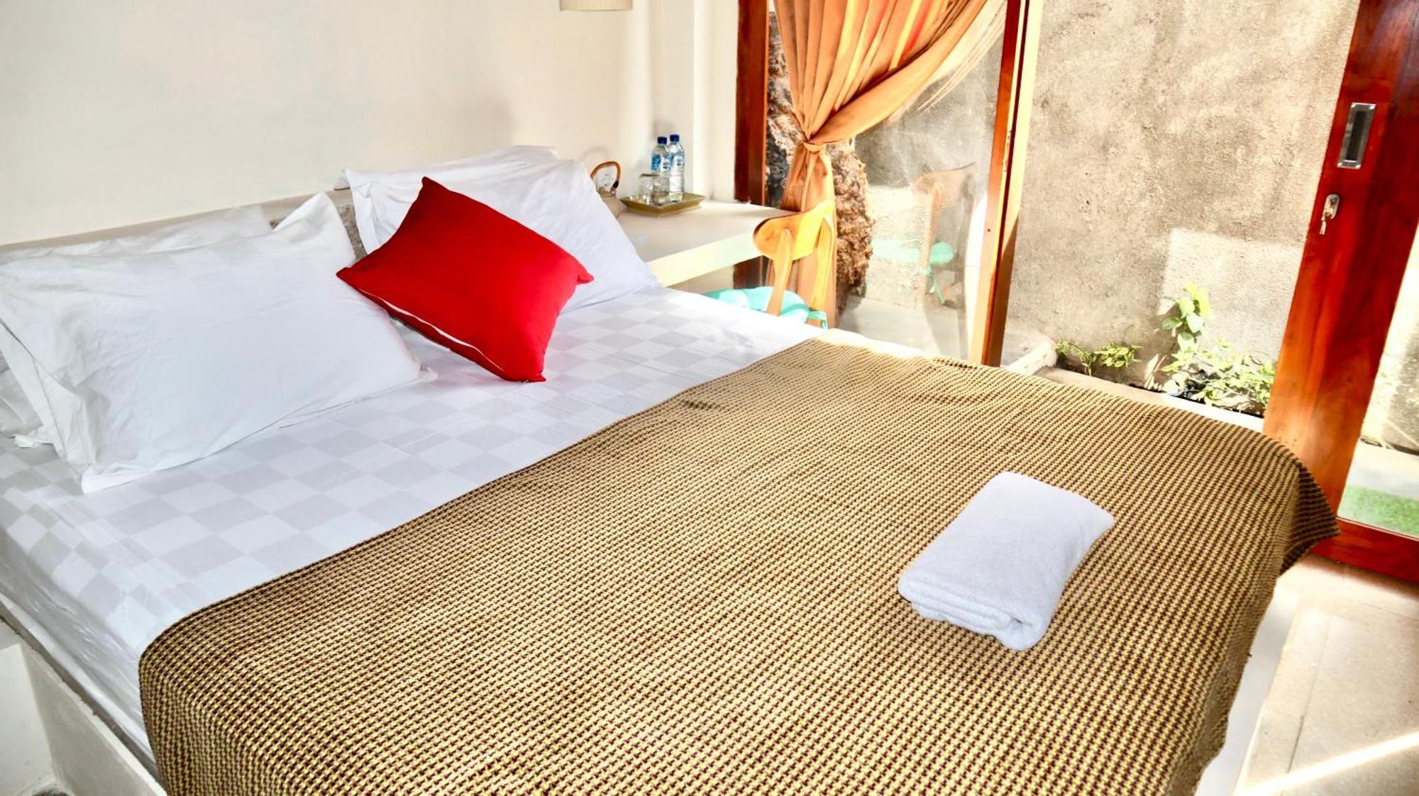 Pranajaya Oasis Villa Теджакула Екстериор снимка