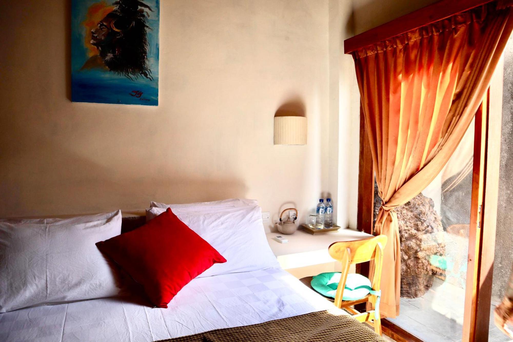 Pranajaya Oasis Villa Теджакула Екстериор снимка